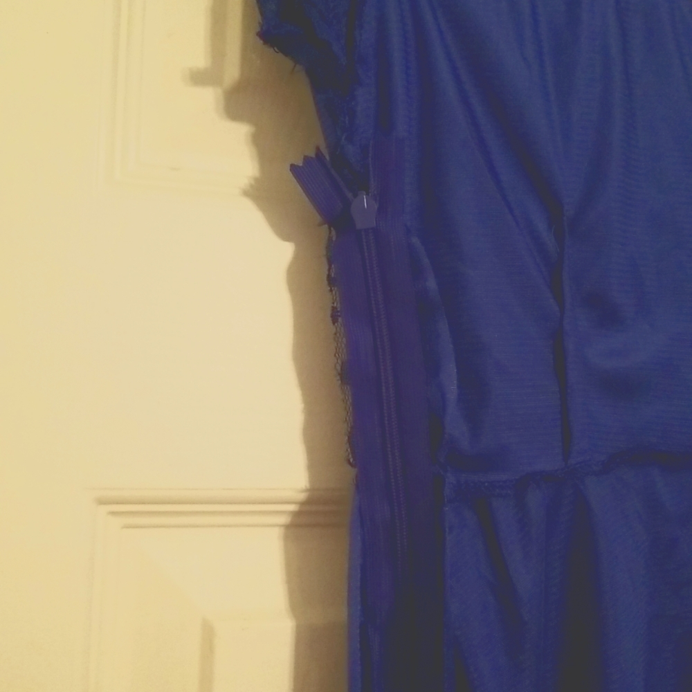 Dress - Picture 5 of 5